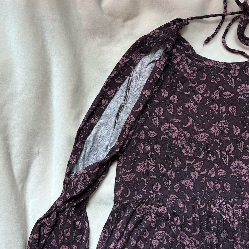 AE Blouse - Picture 4 of 7